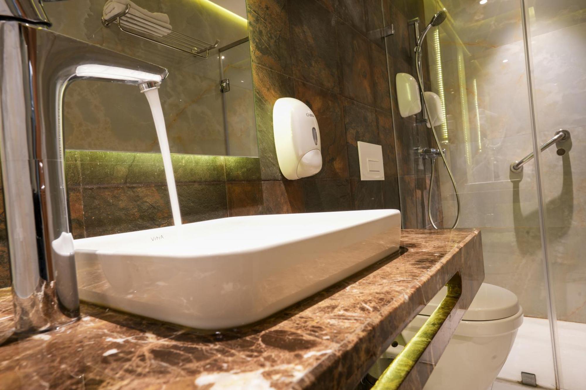 First Suites Hotel Rabat Eksteriør bilde
