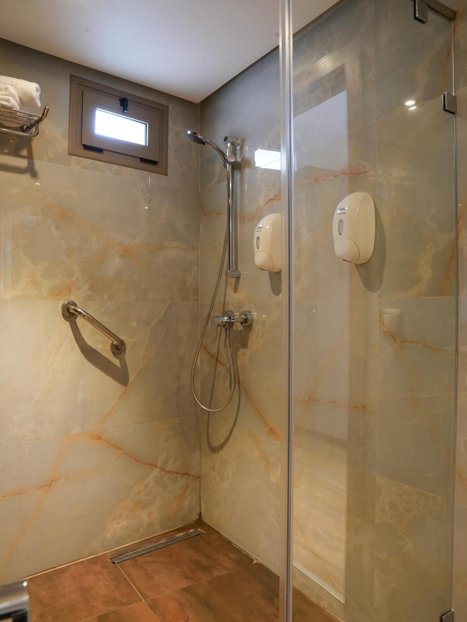 First Suites Hotel Rabat Eksteriør bilde