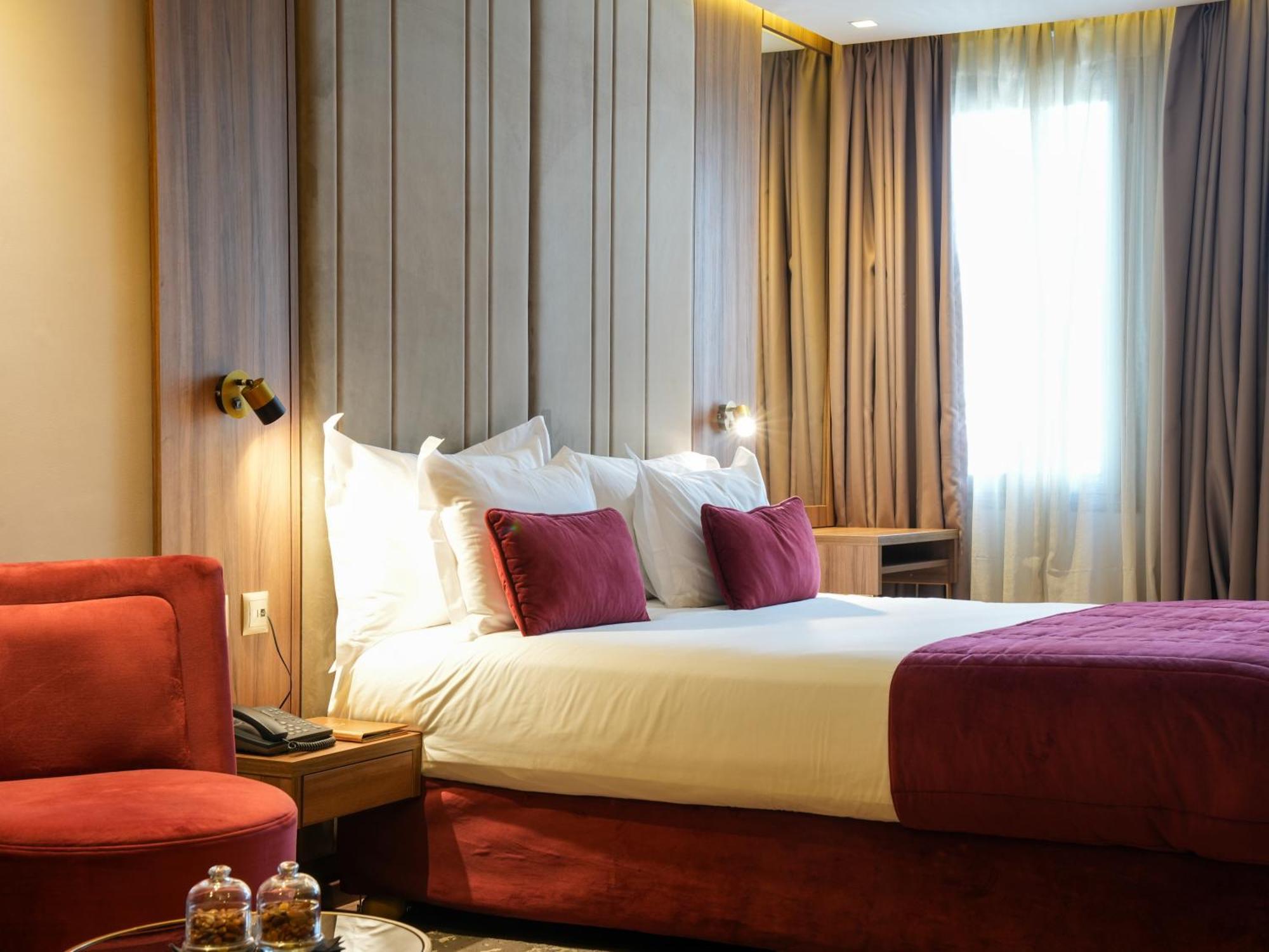First Suites Hotel Rabat Eksteriør bilde