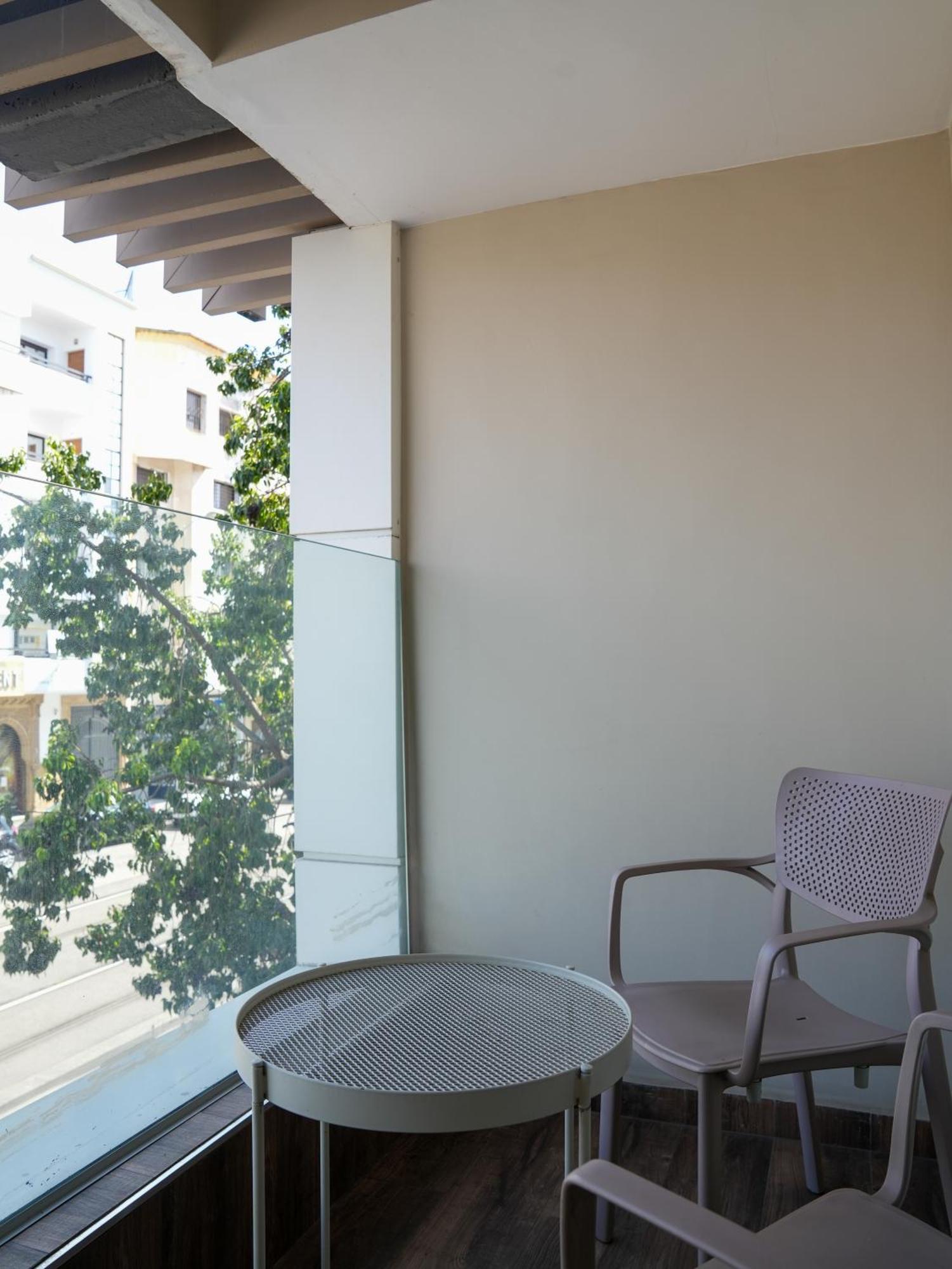 First Suites Hotel Rabat Eksteriør bilde