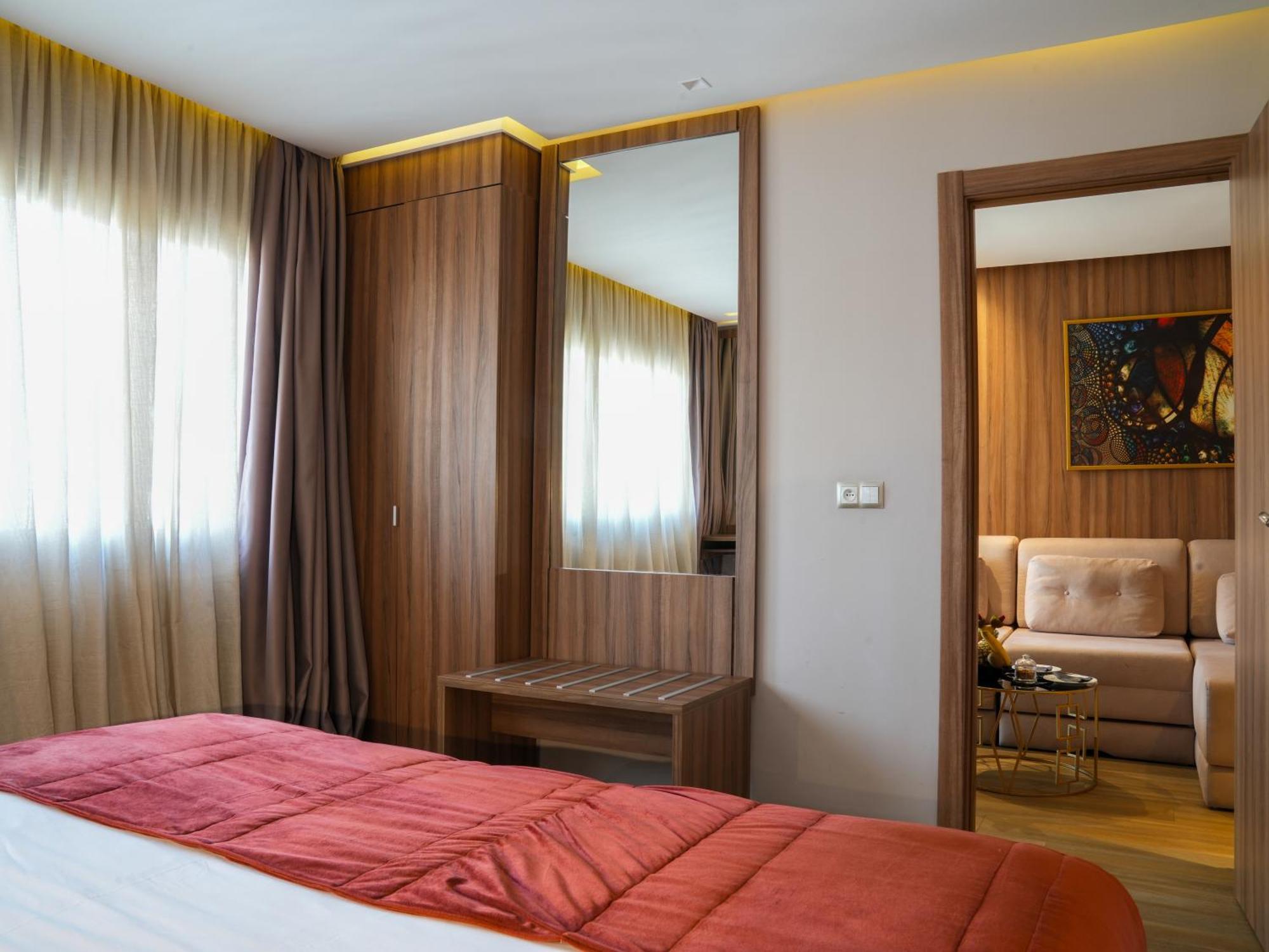 First Suites Hotel Rabat Eksteriør bilde