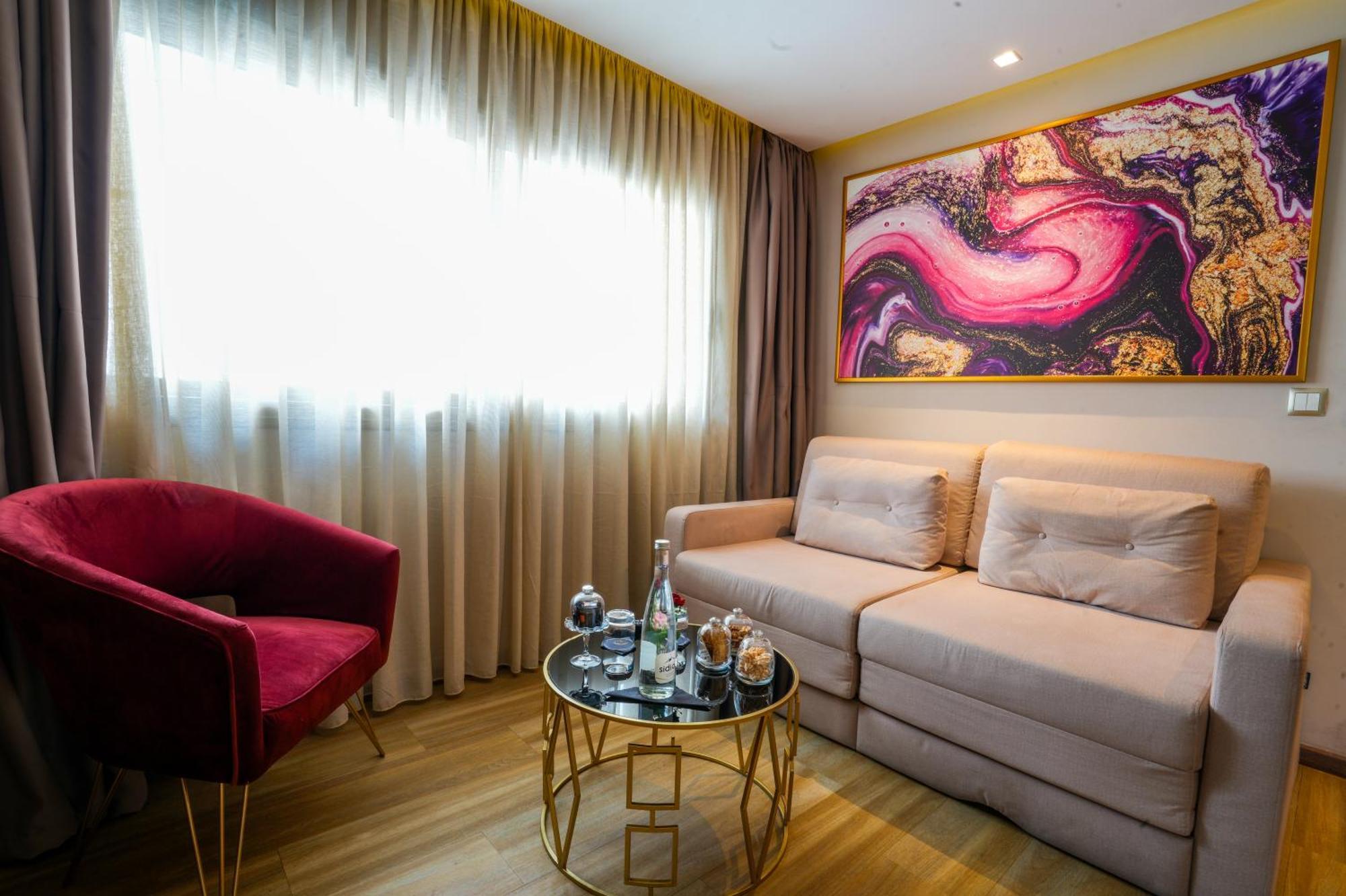 First Suites Hotel Rabat Eksteriør bilde