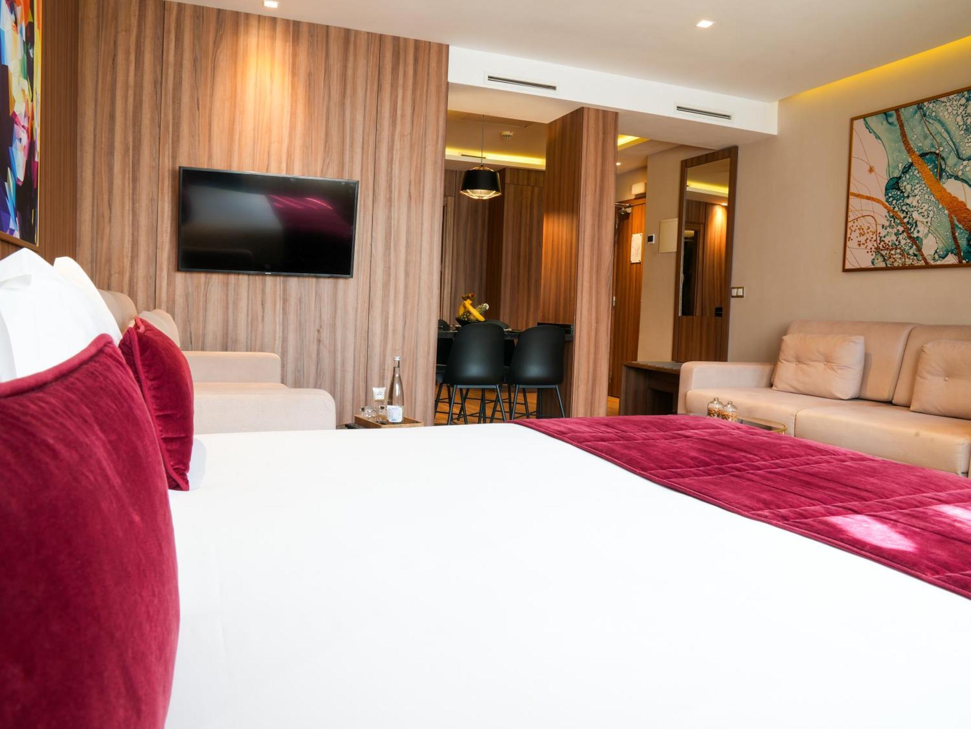 First Suites Hotel Rabat Eksteriør bilde